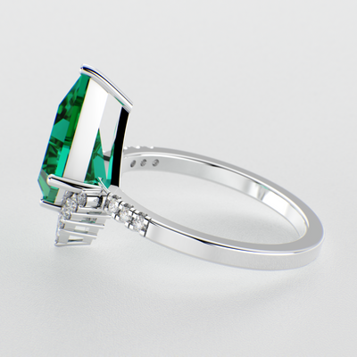 Green Lab Grown Emerald Kite shape | Engagement ring | Unique Ring | Kite ring | Valentine Gift for Her