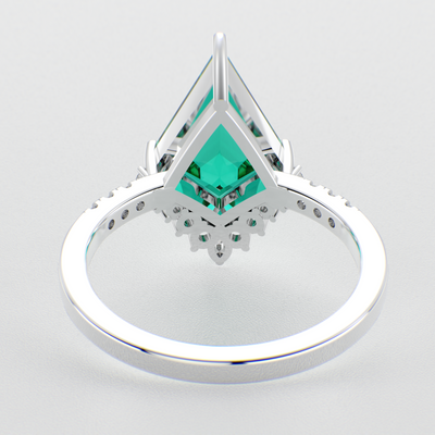 Green Lab Grown Emerald Kite shape | Engagement ring | Unique Ring | Kite ring | Valentine Gift for Her