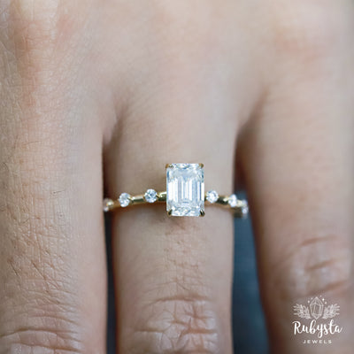 1.00ct Emerald Cut Moissanite Engagement Ring | Claw Prong Setting with Round Moissanite Accents