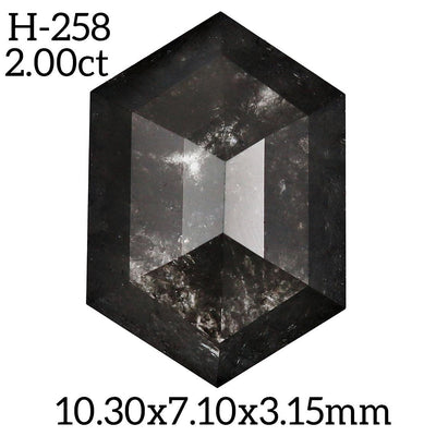 H258 - Salt and pepper hexagon diamond - Rubysta