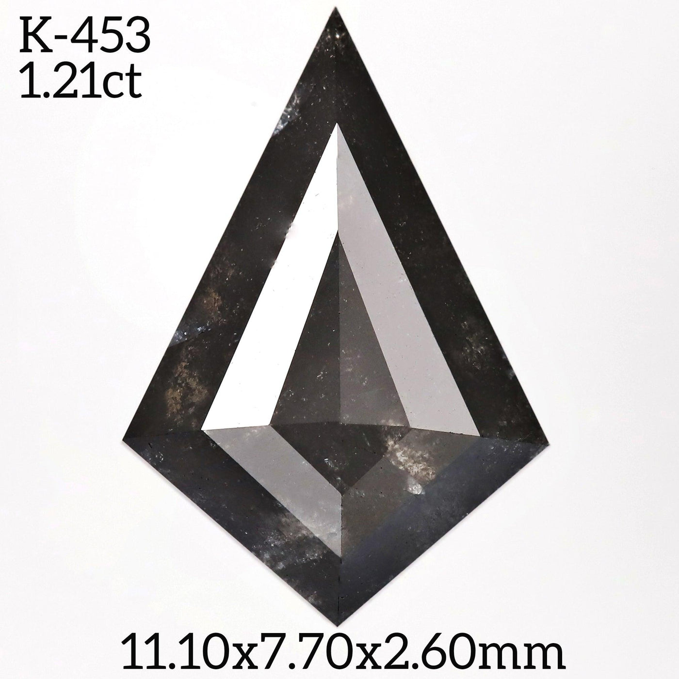 K453 - Salt and pepper kite diamond