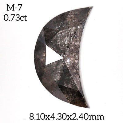 M7 - Salt and pepper Moon diamond