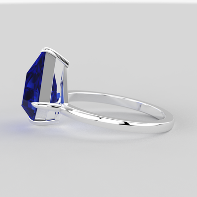 Bold Beauty: Blue Sapphire Kite Ring for Timeless Romance