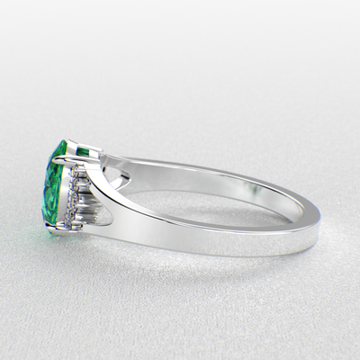 Gleaming Oval & Round Green Emerald Ring with Brilliant Sparkle