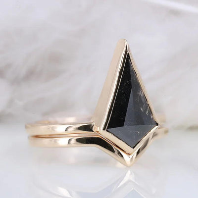 Bezel setting combo engagement ring, Salt and pepper diamond ring - Rubysta
