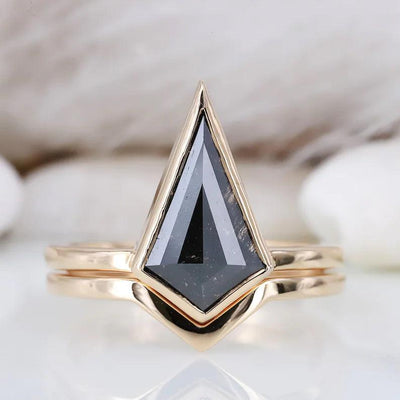 Bezel setting combo engagement ring, Salt and pepper diamond ring - Rubysta