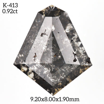 K413 - Salt and pepper kite diamond