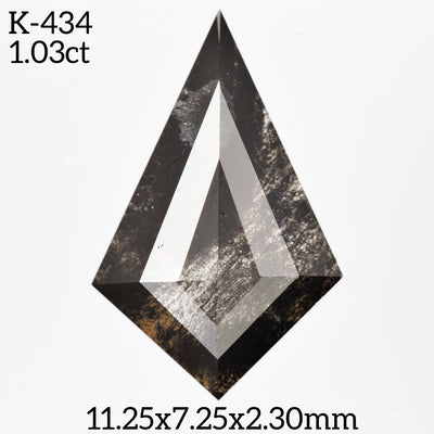 K434 - Salt and pepper kite diamond
