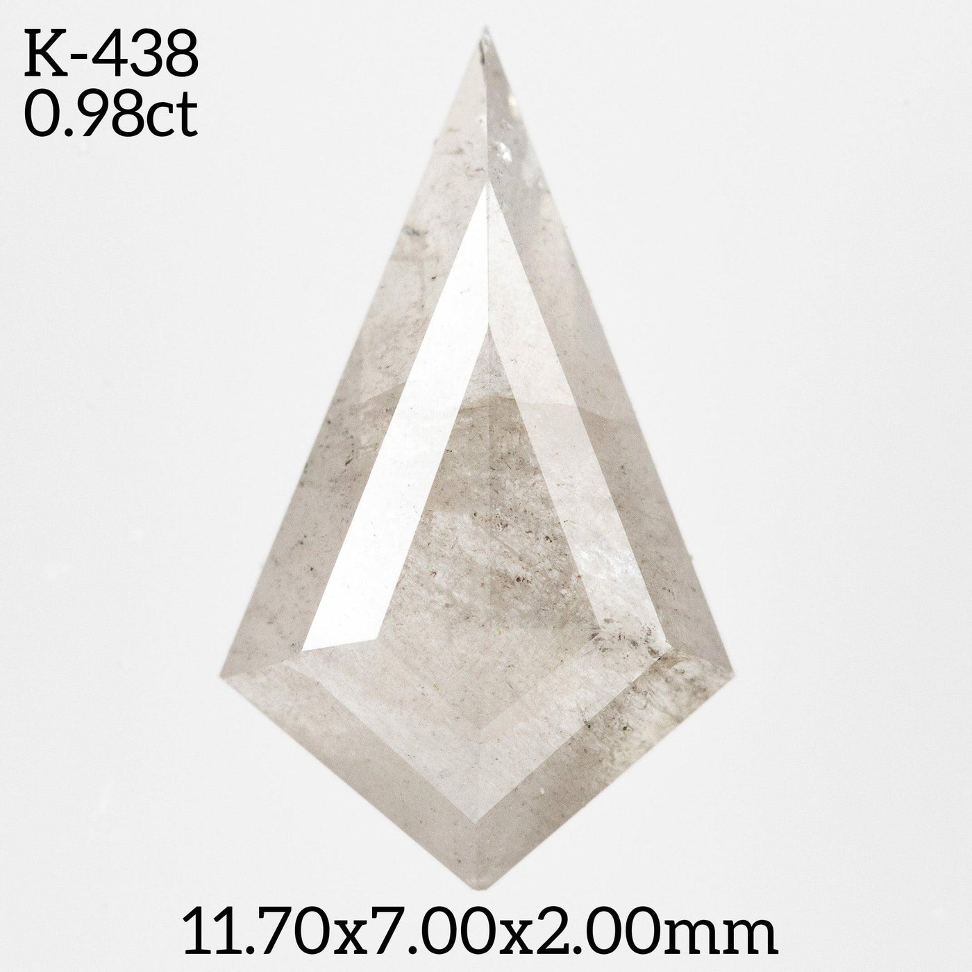 K438 - Salt and pepper kite diamond