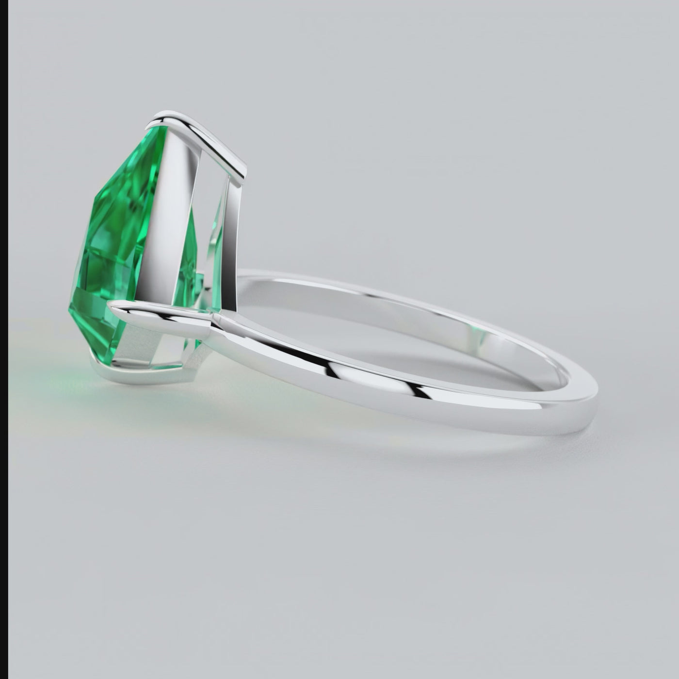 Bold Beauty: Green Emerald Kite Ring for Timeless Romance