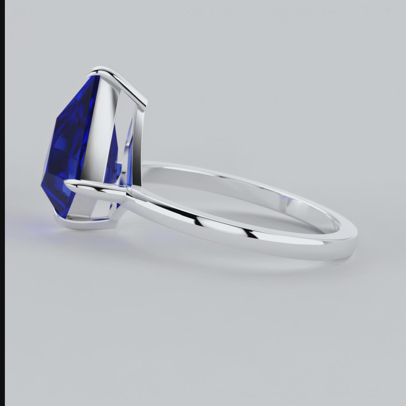 Bold Beauty: Blue Sapphire Kite Ring for Timeless Romance