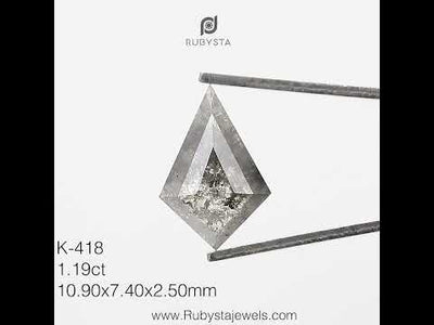K418 - Salt and pepper kite diamond