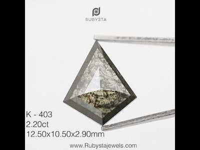 K403 - Salt and pepper kite diamond