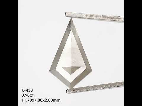 K438 - Salt and pepper kite diamond