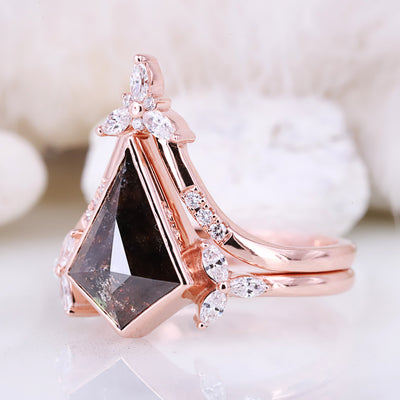 Salt and pepper diamond ring Kite diamond ring Engagement ring Minimalistic diamond ring Stacking ring Bridal ring Gift for loved one