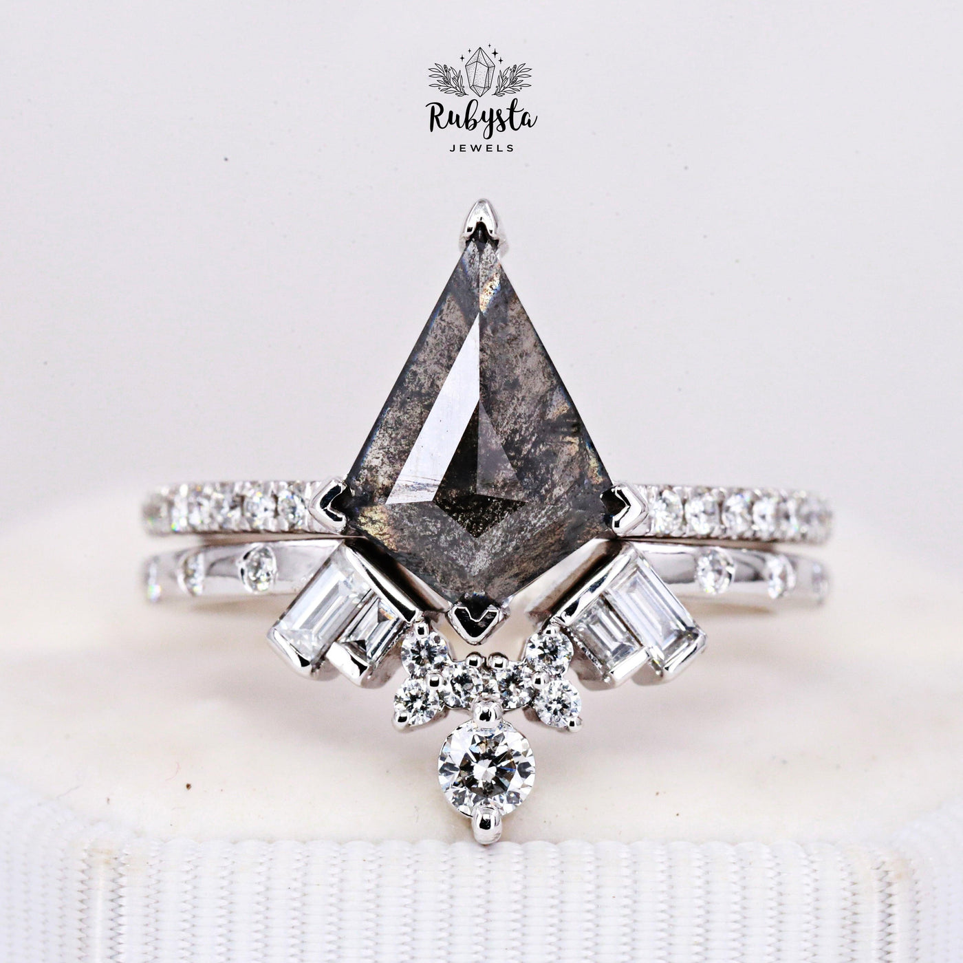 salt and pepper Kite diamond ring - Rubysta