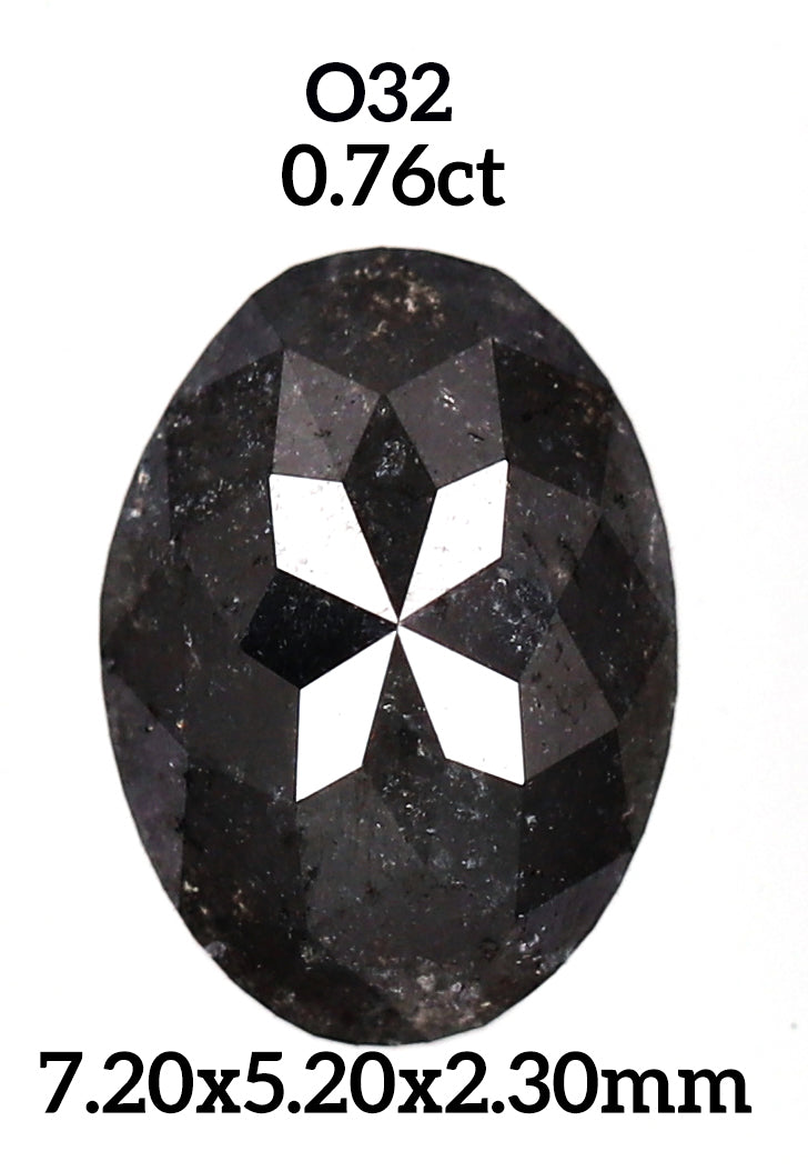 O32 - Salt and pepper oval diamond