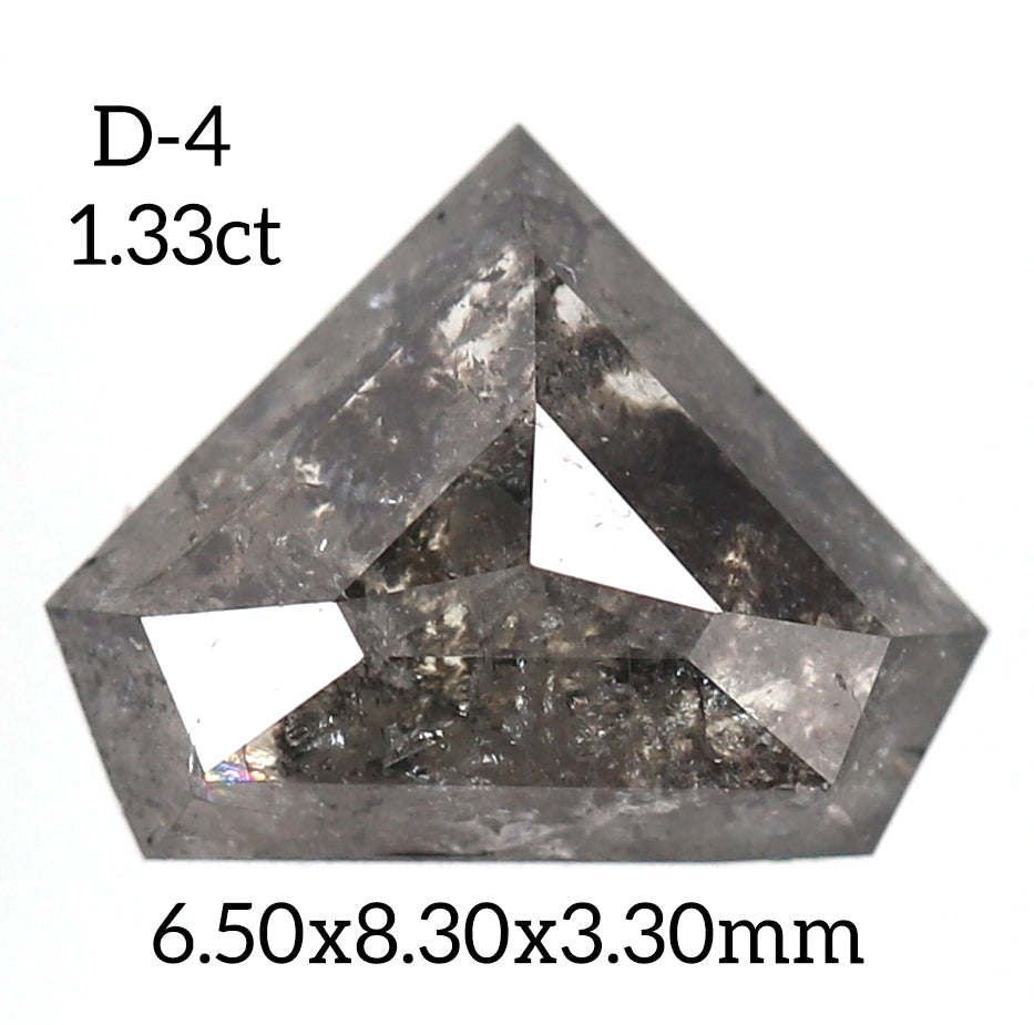 D4 - Salt and pepper geometric diamond