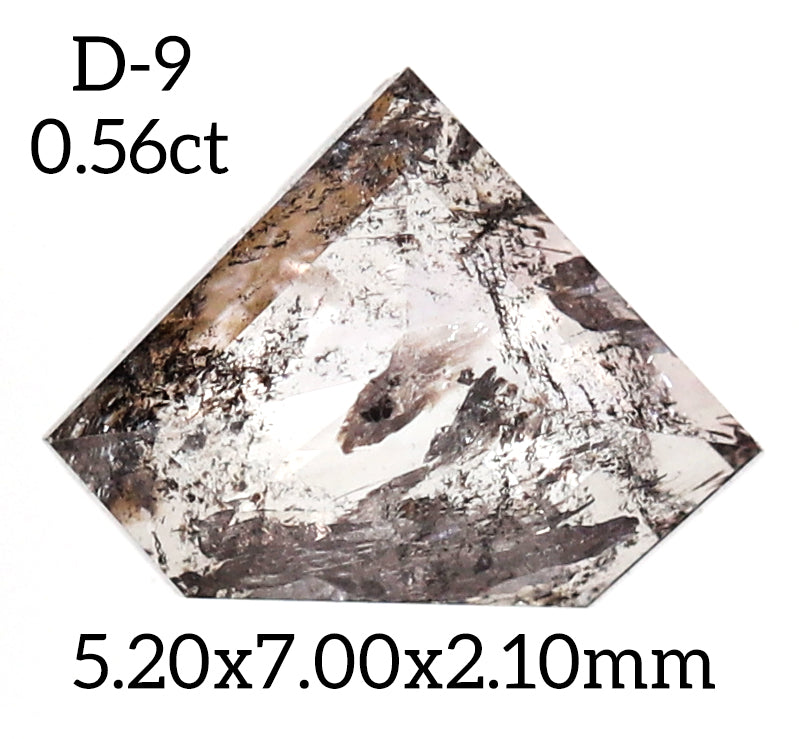 D9 - Salt and pepper geometric diamond