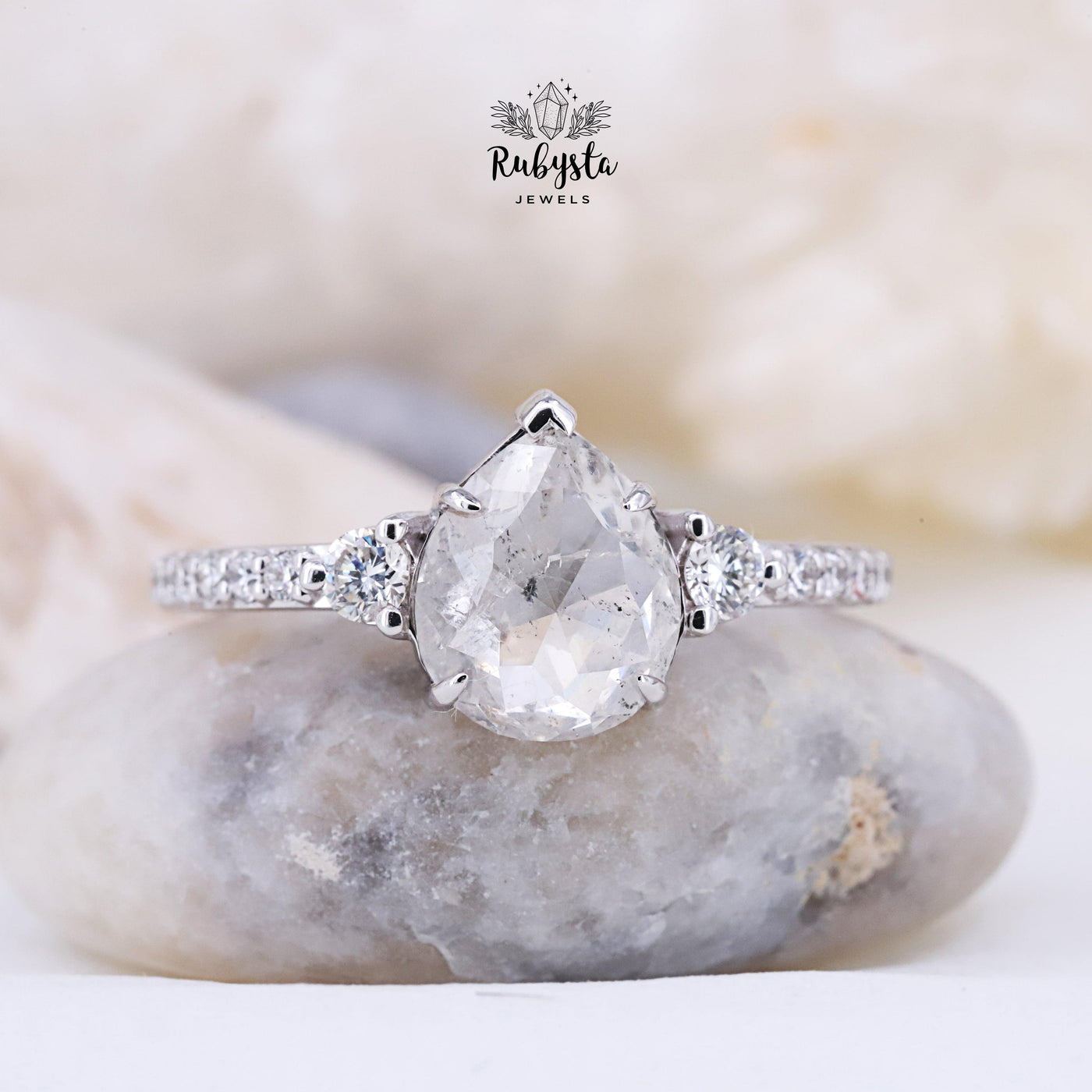 salt and pepper Pear diamond ring - Rubysta