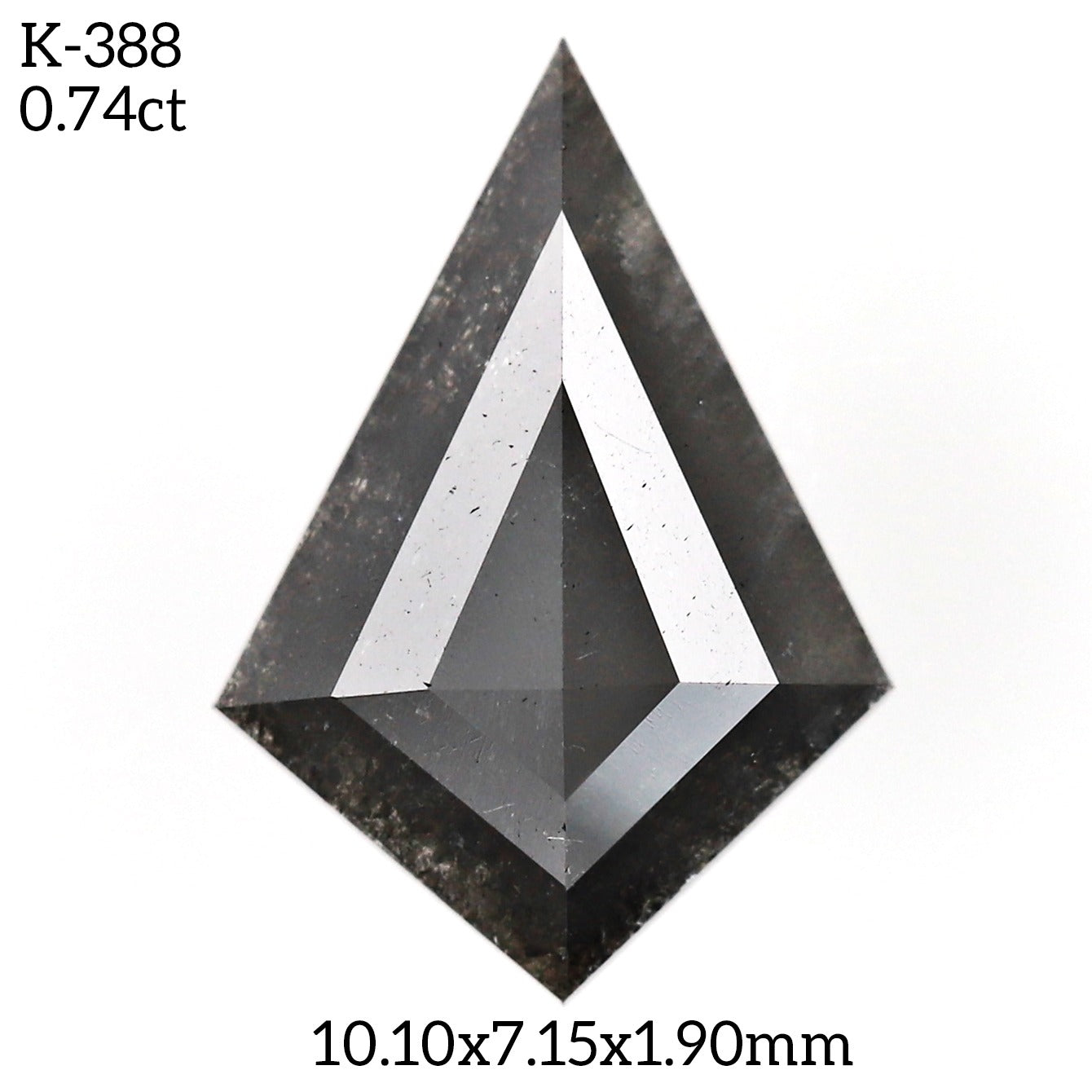 K388 - Salt and pepper kite diamond