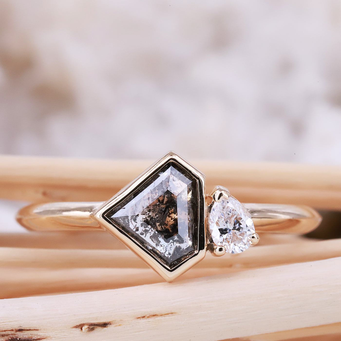Get the Perfect Blend of Style and Elegance with our Salt and Pepper Geometric Shape Engagement Ring
