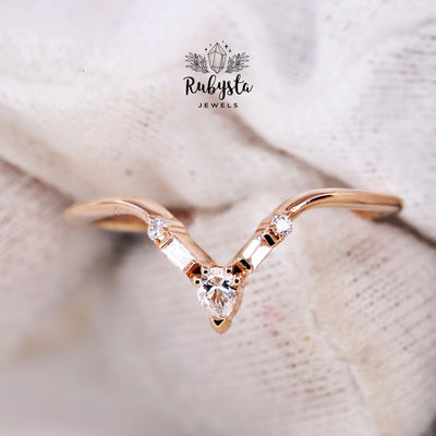 Round Brilliant Cut diamond Ring | Brilliant Cut Ring | Baguette Ring - Rubysta
