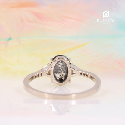 Salt and Pepper oval diamond Ring | Salt and pepper Ring - Rubysta