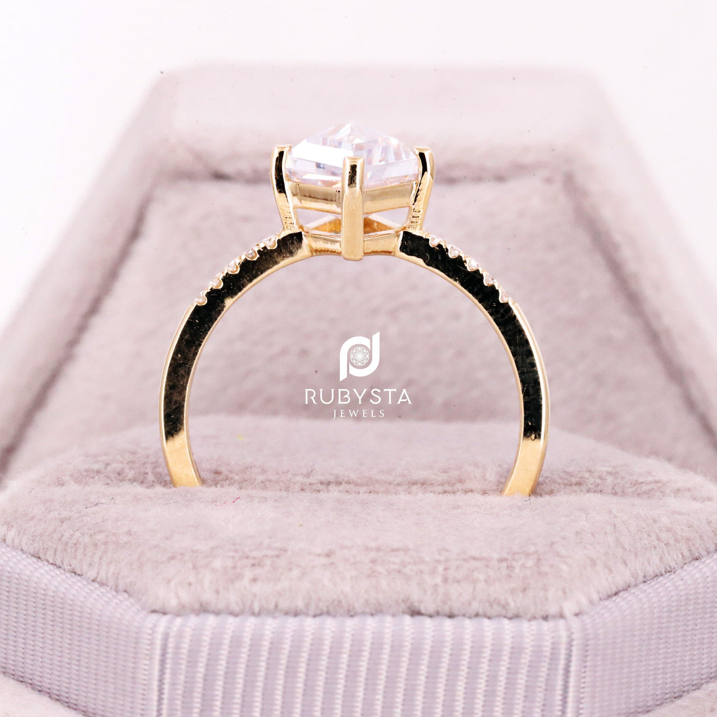 Kite Topaz Ring | Engagement Ring | Kite minimal Ring - Rubysta