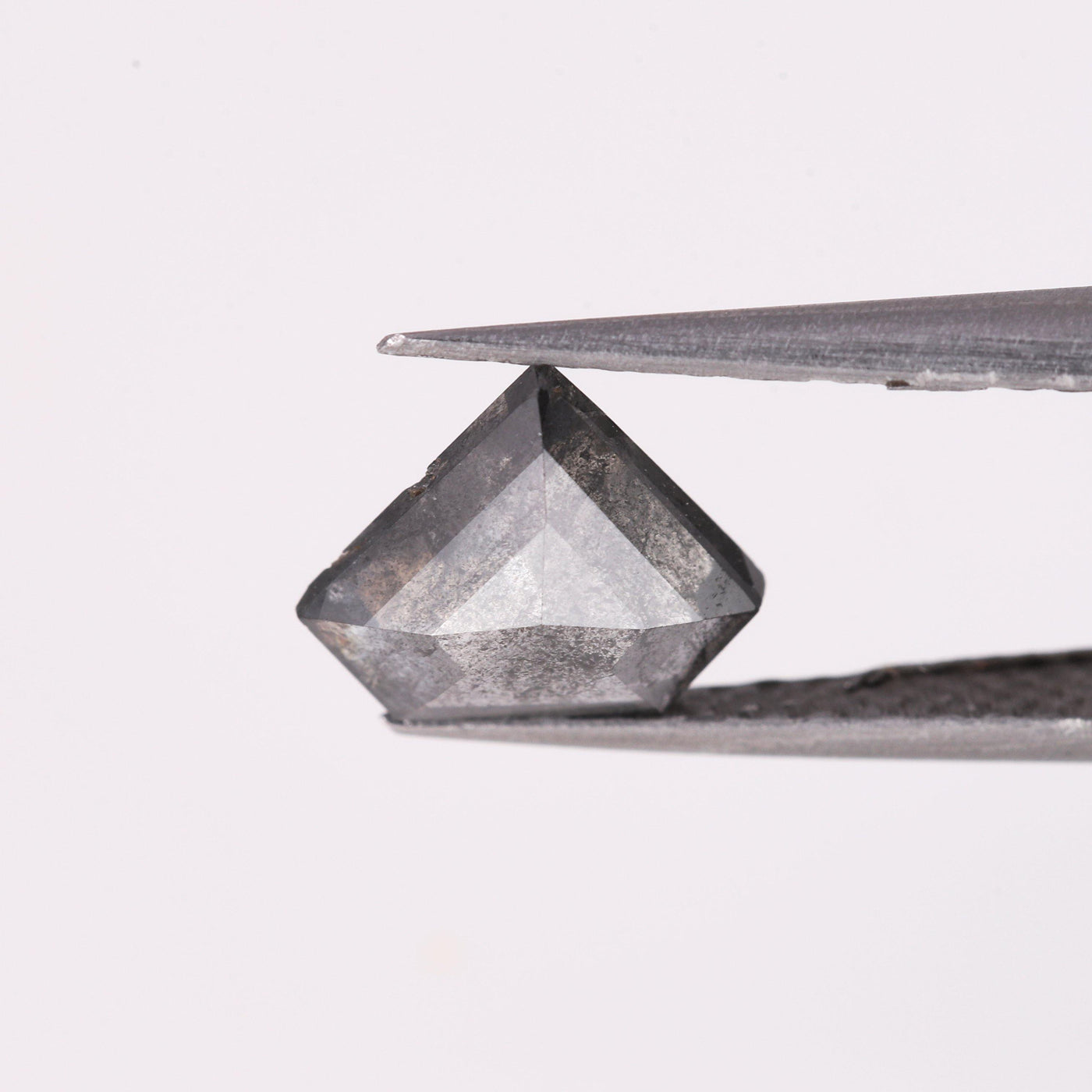 D-9 salt and pepper geometric diamond - Rubysta