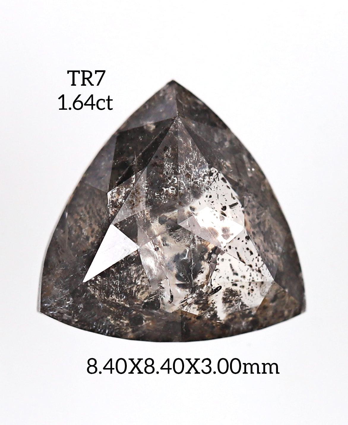 TR7 - Salt and pepper trillion diamond - Rubysta