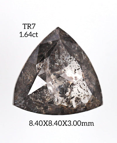 TR7 - Salt and pepper trillion diamond - Rubysta