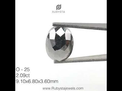 O25 - Salt and pepper oval diamond