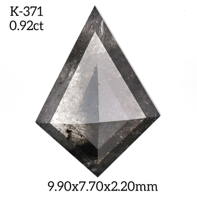 K371 - Salt and pepper kite diamond