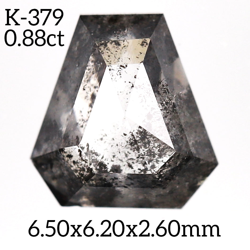 K379 - Salt and pepper kite diamond