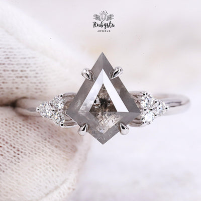 salt and pepper Kite diamond ring - Rubysta