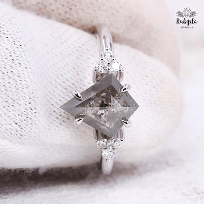 salt and pepper Kite diamond ring - Rubysta