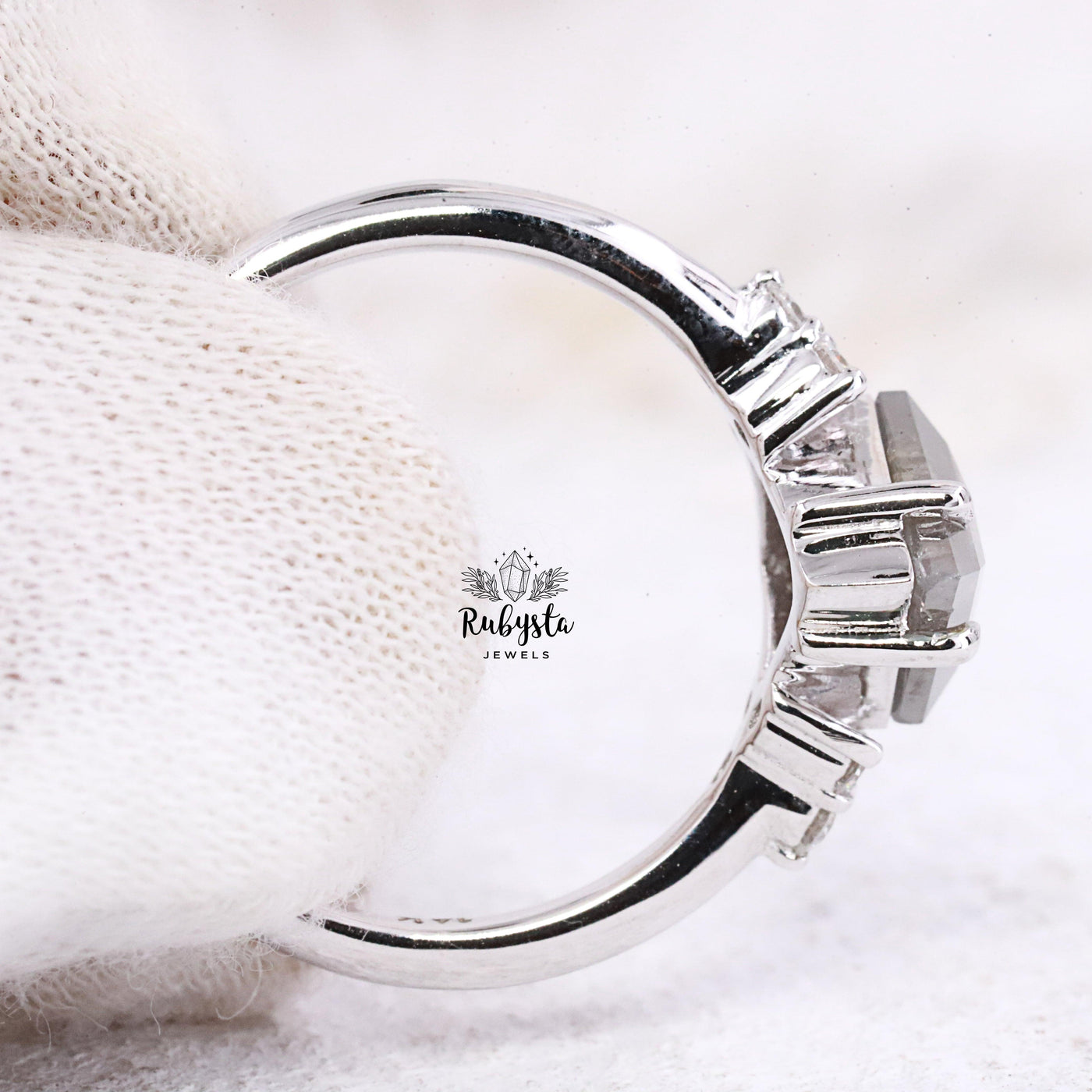 salt and pepper Kite diamond ring - Rubysta