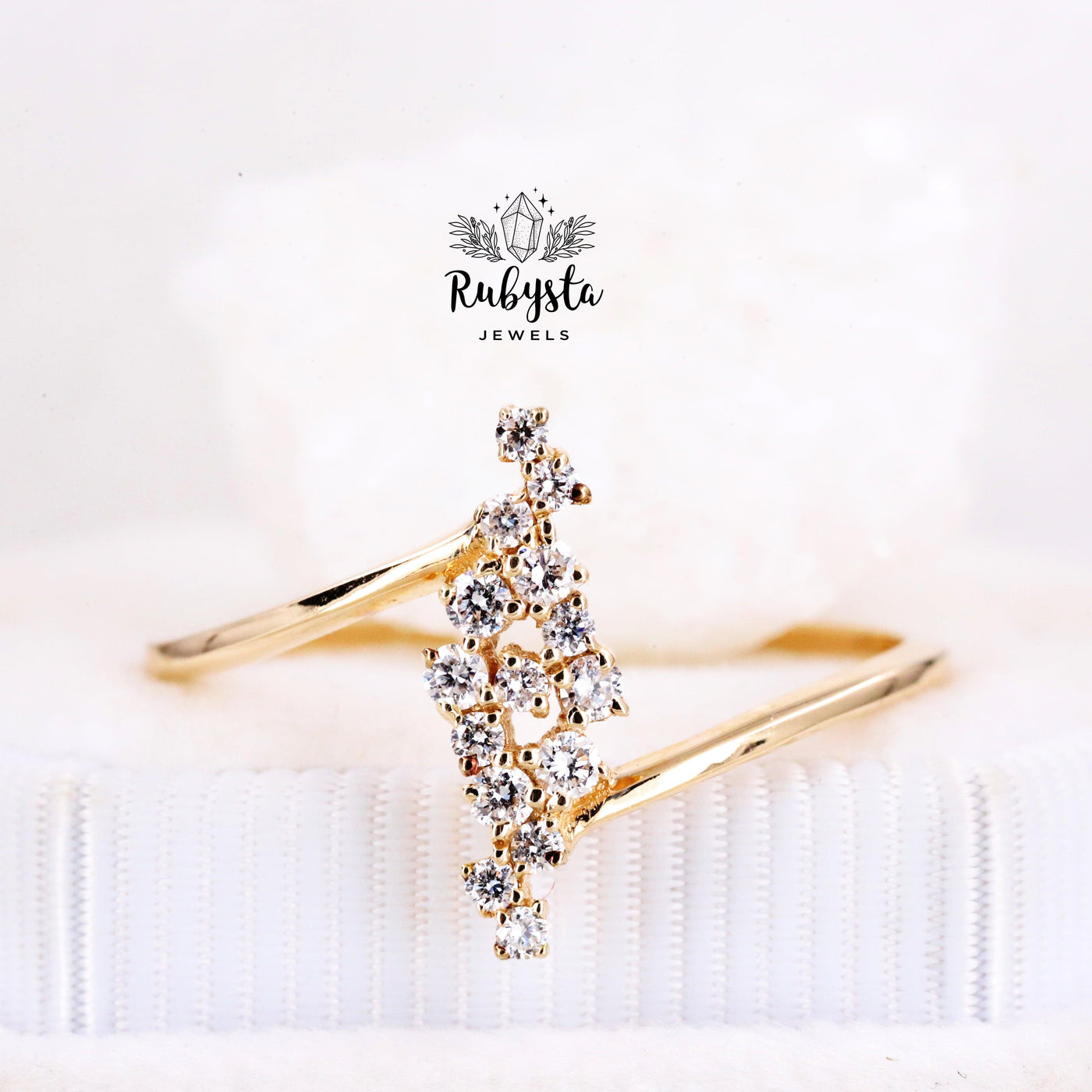 Round brilliant cut Diamond Ring | Engagement Ring | Round Diamond Ring - Rubysta