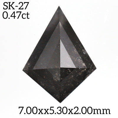 SK27 - Salt and pepper kite diamond