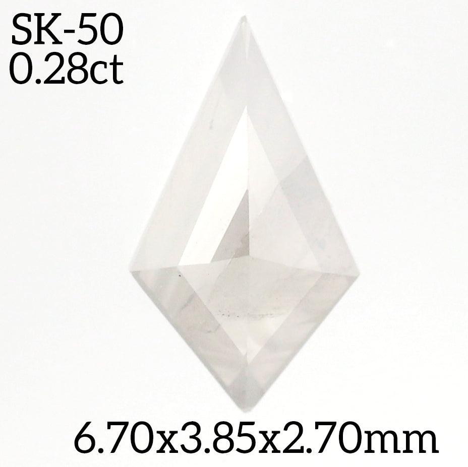 SK50 - Salt and pepper kite diamond