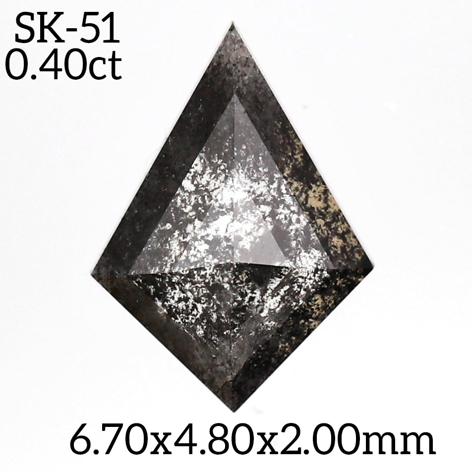 SK51 - Salt and pepper kite diamond