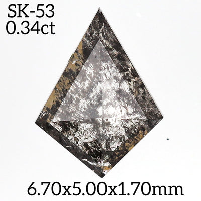 SK53 - Salt and pepper kite diamond