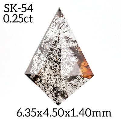 SK54 - Salt and pepper kite diamond